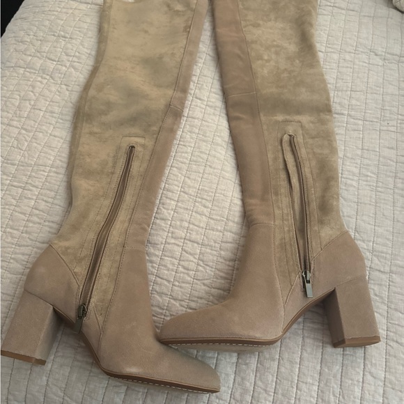 Kensley taupe suede stretch over the knee boot by Splendid. Never worn - Picture 1 of 5